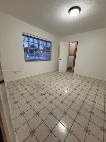 958 E 21st St 0, Hialeah, FL 33013