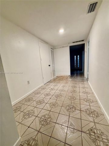 958 E 21st St 0, Hialeah, FL 33013