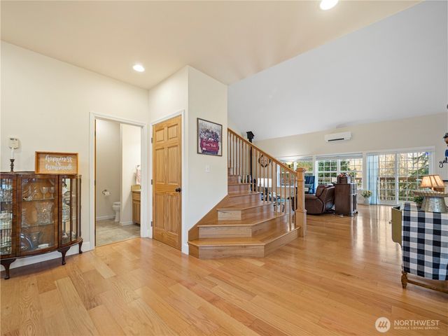 12811 Kapowsin Highlands Drive E, Graham, WA 98338