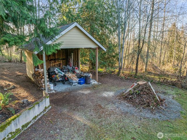 12811 Kapowsin Highlands Drive E, Graham, WA 98338