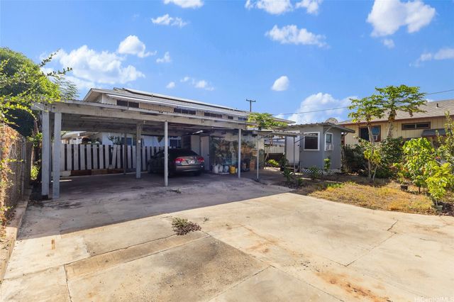 87-340 Farrington Highway, Waianae, HI 96792
