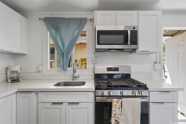 87-340 Farrington Highway, Waianae, HI 96792