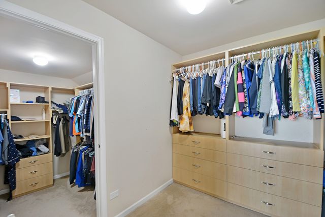 35 Open Parkway N, Hawthorn Woods, IL 60047