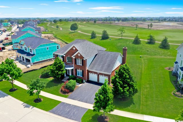 35 Open Parkway N, Hawthorn Woods, IL 60047