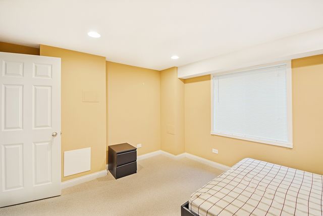 35 Open Parkway N, Hawthorn Woods, IL 60047
