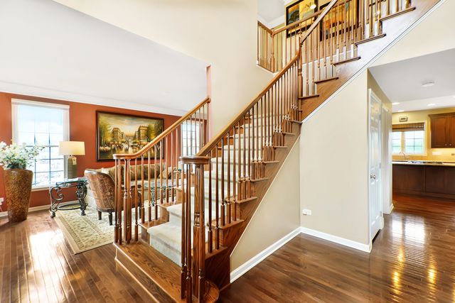 35 Open Parkway N, Hawthorn Woods, IL 60047