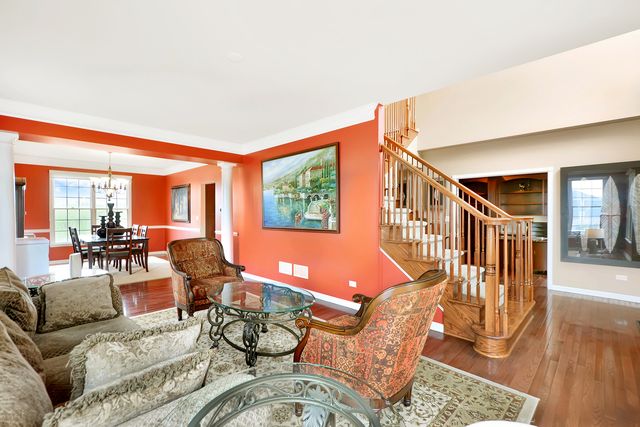 35 Open Parkway N, Hawthorn Woods, IL 60047
