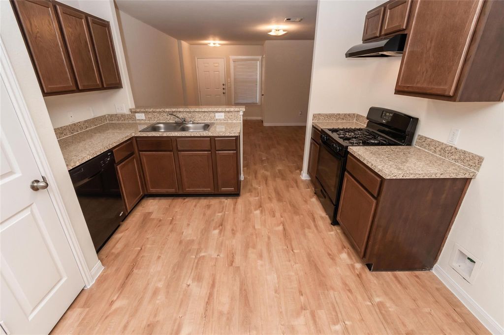 6209 Heffernan Street, Houston, TX 77087