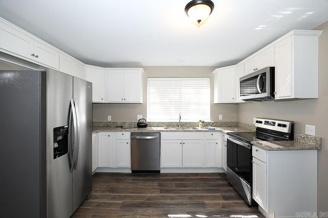 711 SHENANDOAH ROAD, Benton, AR 72019