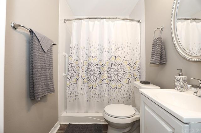 711 SHENANDOAH ROAD, Benton, AR 72019