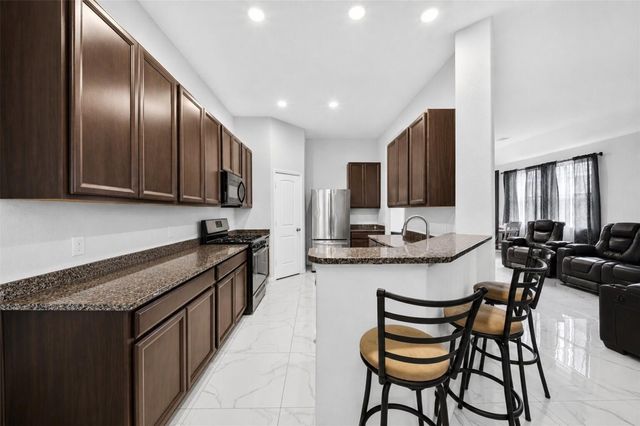1724 Road 5102, Cleveland, TX 77327