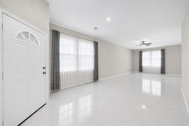 1724 Road 5102, Cleveland, TX 77327