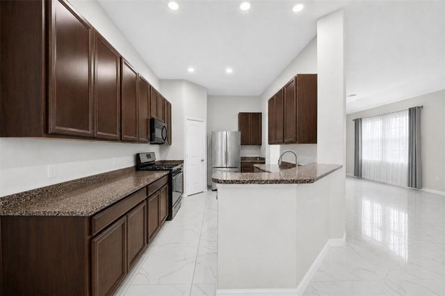 1724 Road 5102, Cleveland, TX 77327