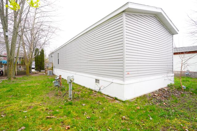 5220 Village Drive Sw, City Of Wyoming, MI 49509