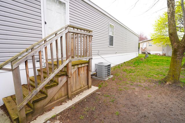 5220 Village Drive Sw, City Of Wyoming, MI 49509