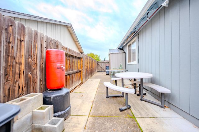 921 Pittview Avenue, Central Point, OR 97502