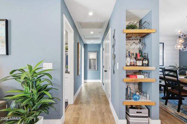 7753 E EARLL Drive, Scottsdale, AZ 85251