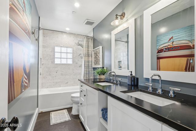 7753 E EARLL Drive, Scottsdale, AZ 85251