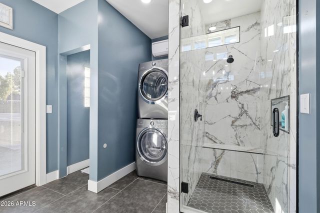 7753 E EARLL Drive, Scottsdale, AZ 85251