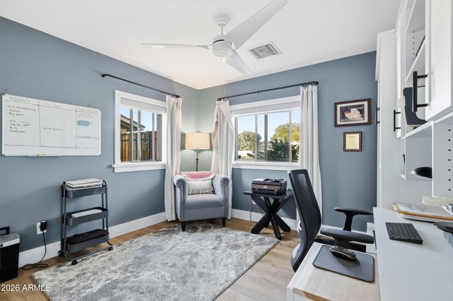 7753 E EARLL Drive, Scottsdale, AZ 85251