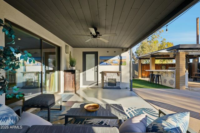 7753 E EARLL Drive, Scottsdale, AZ 85251