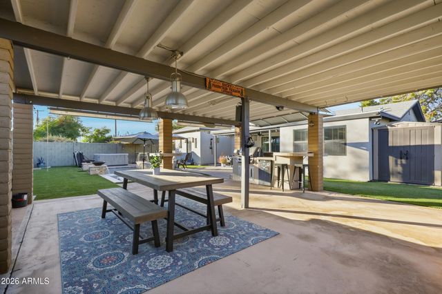 7753 E EARLL Drive, Scottsdale, AZ 85251