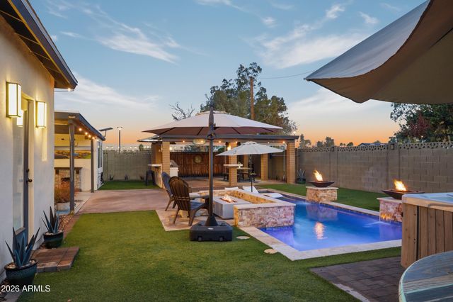 7753 E EARLL Drive, Scottsdale, AZ 85251