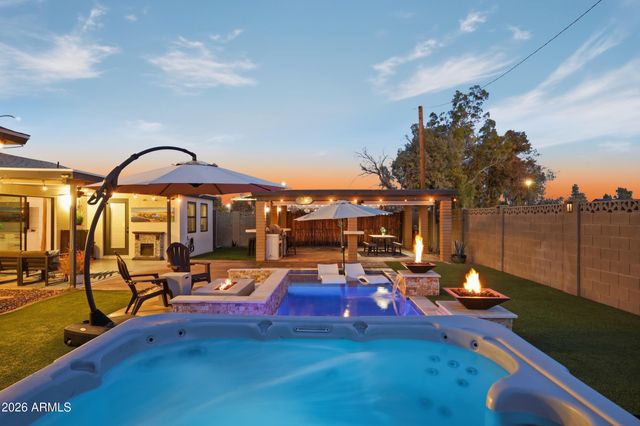 7753 E EARLL Drive, Scottsdale, AZ 85251