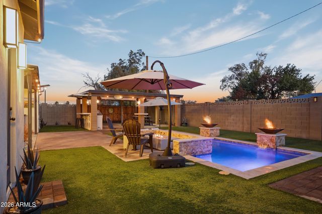 7753 E EARLL Drive, Scottsdale, AZ 85251