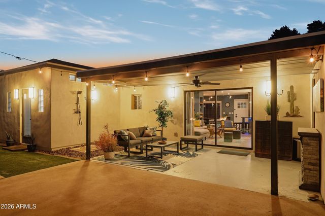 7753 E EARLL Drive, Scottsdale, AZ 85251