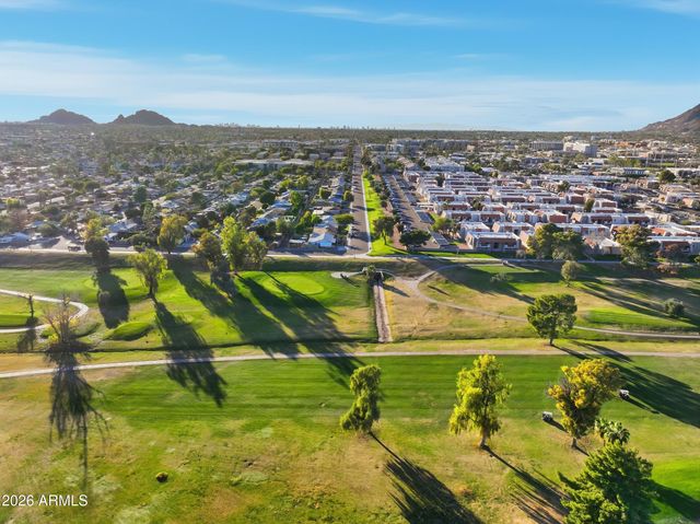 7753 E EARLL Drive, Scottsdale, AZ 85251