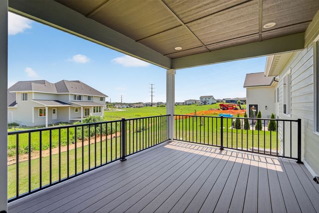 5557 165th Street, Urbandale, IA 50323