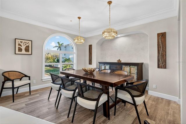 8880 COMMODORE DRIVE, Seminole, FL 33776