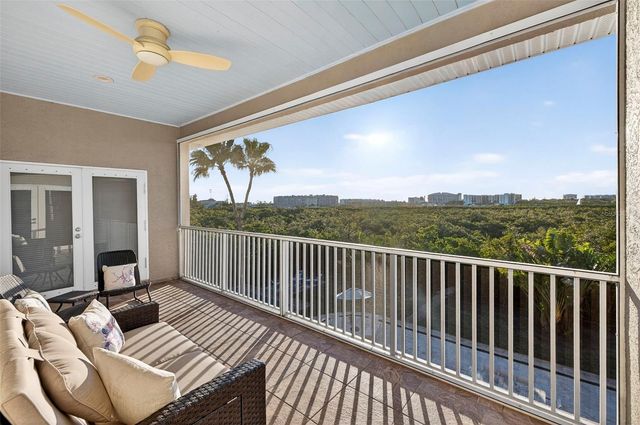 8880 COMMODORE DRIVE, Seminole, FL 33776