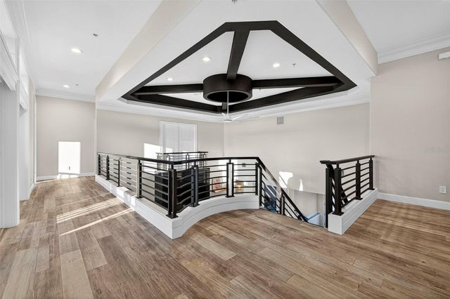 8880 COMMODORE DRIVE, Seminole, FL 33776