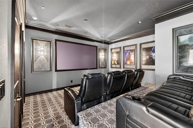 8880 COMMODORE DRIVE, Seminole, FL 33776