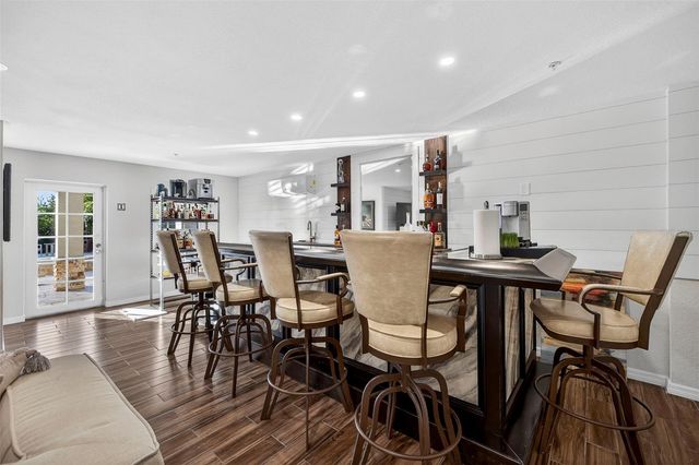 8880 COMMODORE DRIVE, Seminole, FL 33776