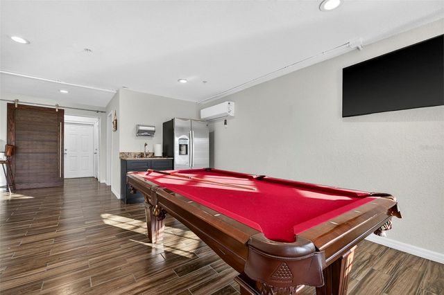 8880 COMMODORE DRIVE, Seminole, FL 33776