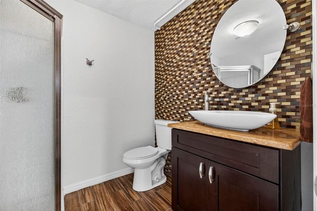 8880 COMMODORE DRIVE, Seminole, FL 33776