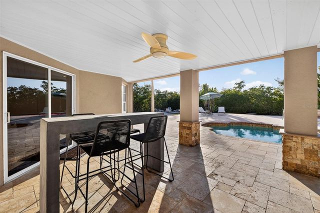 8880 COMMODORE DRIVE, Seminole, FL 33776