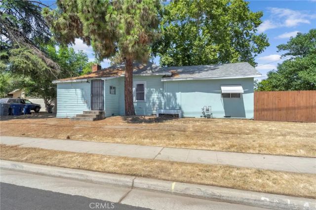 760 Sunnyside, Clovis, CA 93611