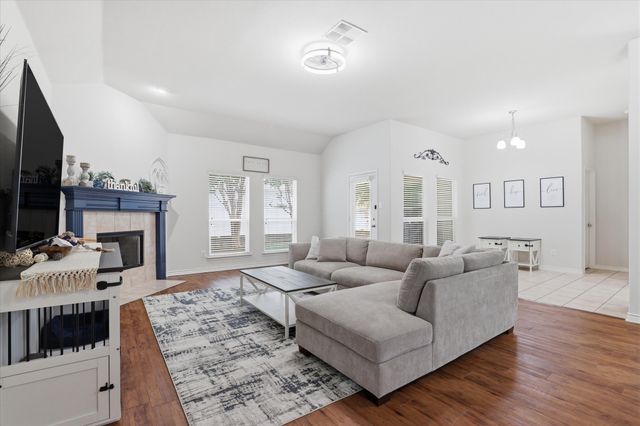 1408 Mountain Laurel Drive, Savannah, TX 76227