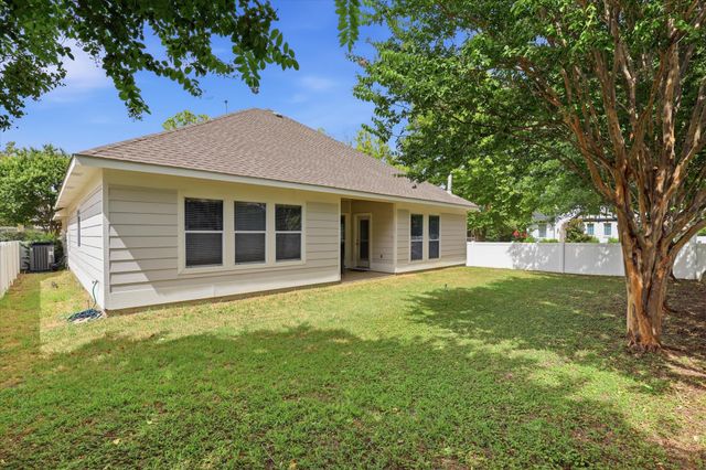 1408 Mountain Laurel Drive, Savannah, TX 76227