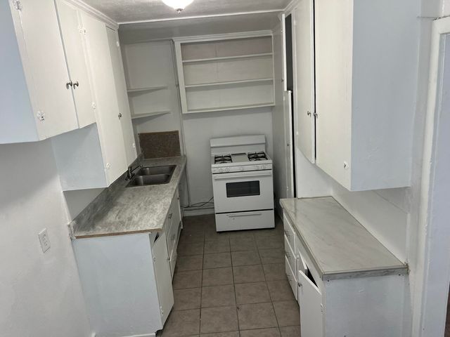44725 Beech Avenue, Lancaster, CA 93534