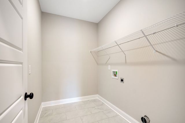 533 N Halifax Ct, Clarksville, TN 37040