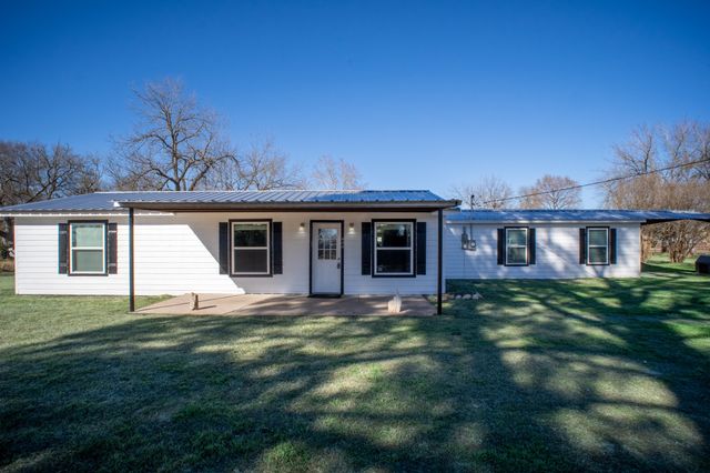 444 Lcr 466, Mexia, TX 76667