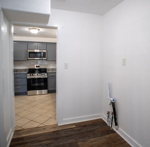 444 Lcr 466, Mexia, TX 76667