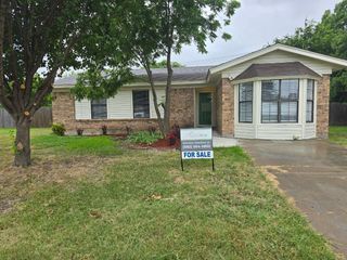504 White Oak Lane, Burleson, TX 76028