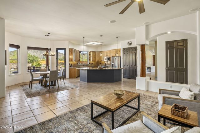 9048 W CALLE LEJOS --, Peoria, AZ 85383