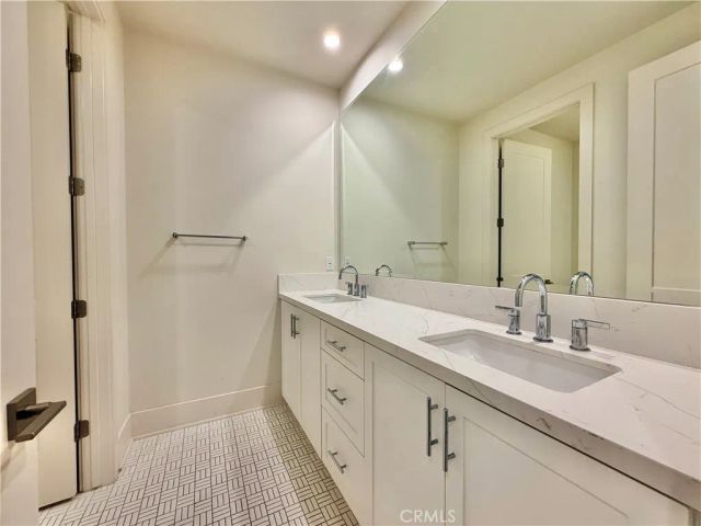 321 Brimwood, Irvine, CA 92618